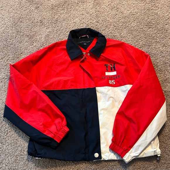 Tommy Hilfiger Jackets & Blazers - Tommy Hilfiger Red, White & Blue Zip Up Women’s Jacket w Pockets
Size XS